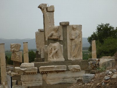 メミウスの碑