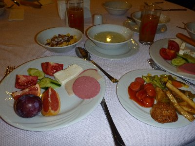 サーマルコロッセア朝食