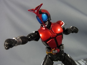 S.H.Figuarts 仮面ライダーカブト ライダーフォーム034