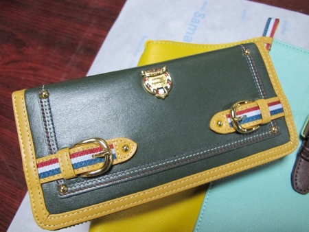 サマンサタバサの財布