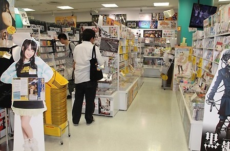 タワーレコード新宿店「CD不況だから、アニメを増強して売り上げ1．3倍目指すよ」