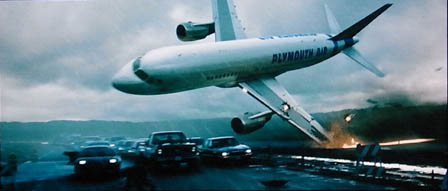 台湾で旅客機が墜落！　その瞬間の映像が凄すぎる・・・まるで映画みたいだ・・・・