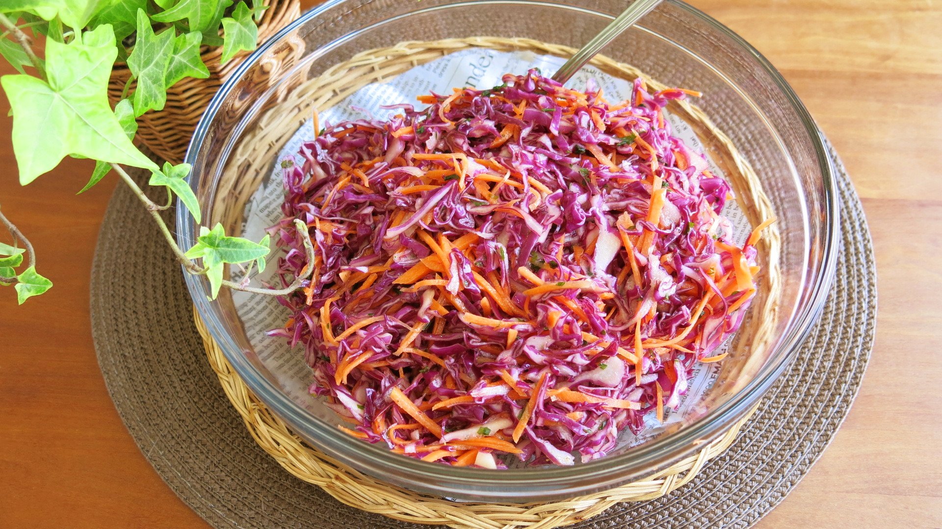 紫キャベツのスローとカリフラワーサラダ改良版 色々なサラダ